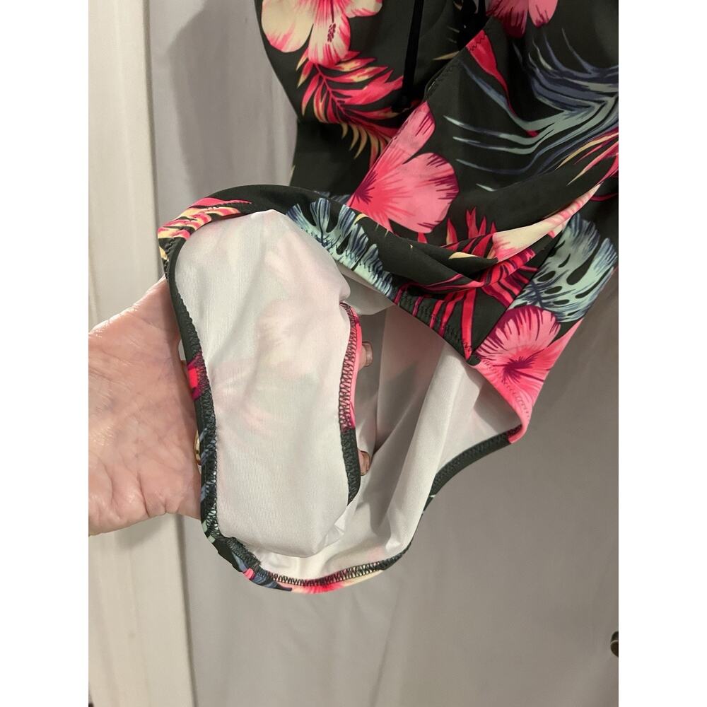 Victoria Secret Pink Green Pink Floral One Piece Lace Up Front Bathing Suit Sz M - Picture 8 of 9